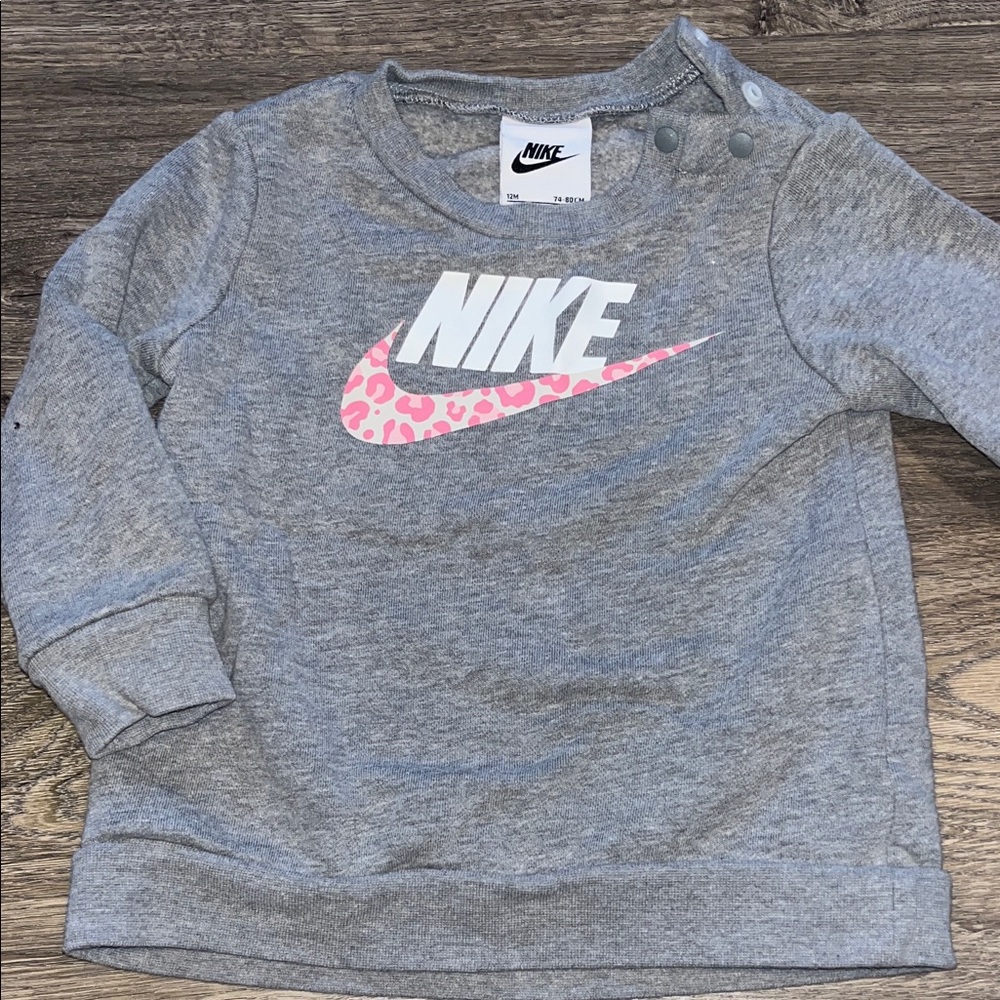 Baby Nike Gray Sweatshirt size 12 mo